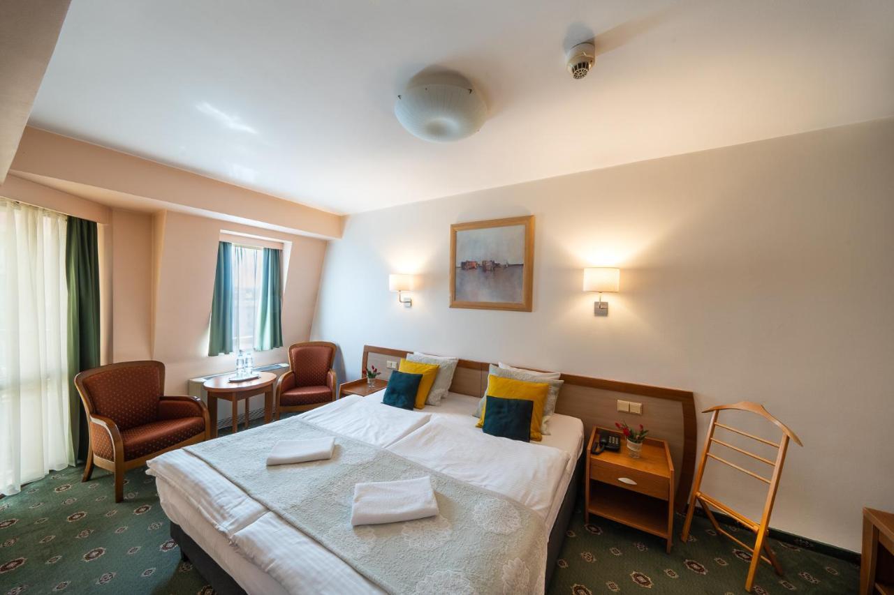 Hotel Secesja Краков Экстерьер фото